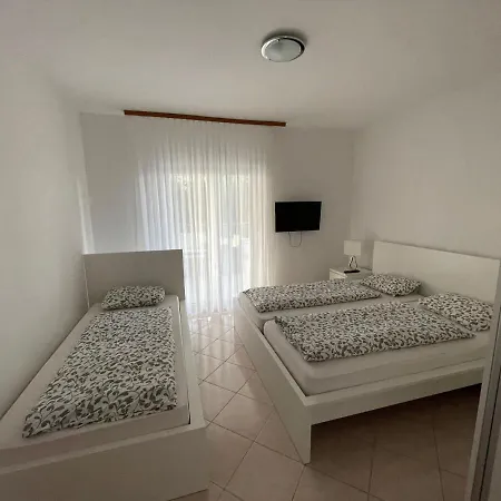 Tole Villa Podaca Exterior photo