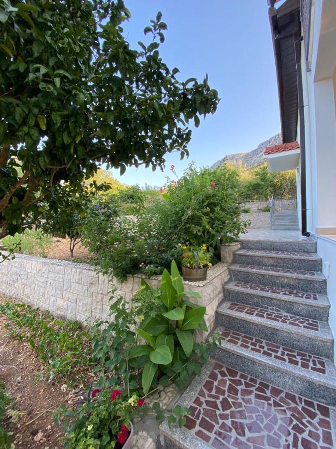 Tole Holiday home Podaca